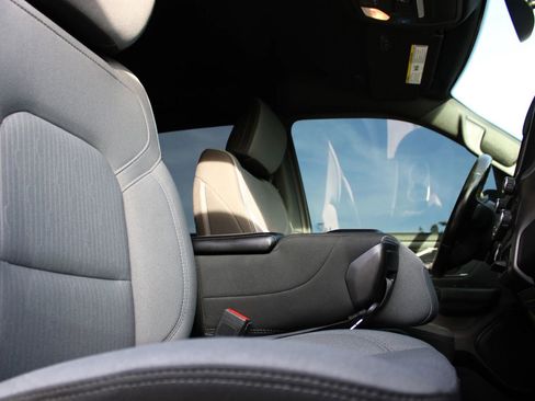 Used 2022 RAM 1500 Big Horn RWD image 4