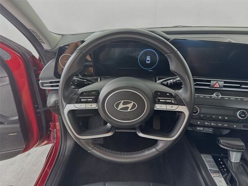 Used 2024 Hyundai Elantra Limited FWD image 19
