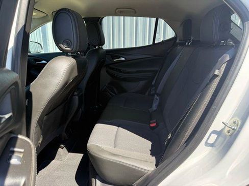 Used 2024 Buick Encore GX Preferred FWD image 5