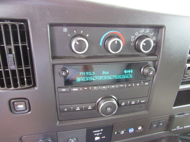 Used 2021 Chevrolet Express 3500 RWD image 33