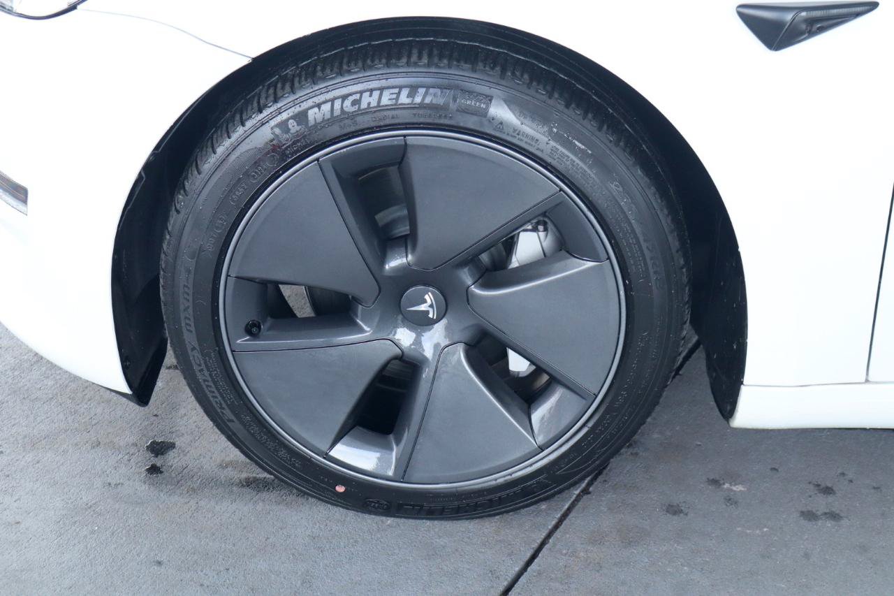 Used 2023 Tesla Model 3 Standard Range RWD image 12
