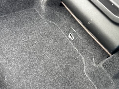 Used 2025 RAM 1500 Laramie image 29