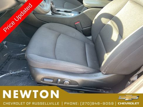 Used 2024 Chevrolet Malibu LT FWD image 8