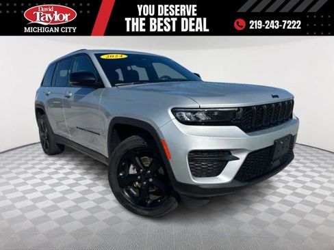 Used 2024 Jeep Grand Cherokee Altitude AWD/4WD image 1