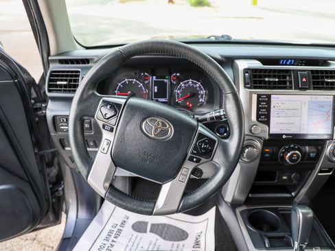 Used 2022 Toyota 4Runner SR5 Premium w/ Moonroof Package RWD image 48