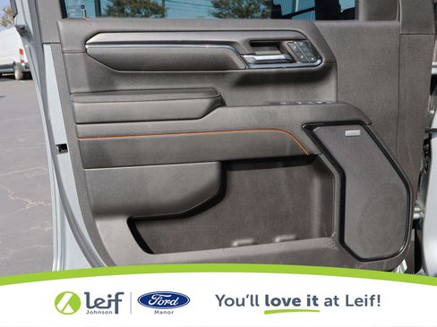 Used 2024 GMC Sierra 2500 AT4 w/ Technology Package image 12