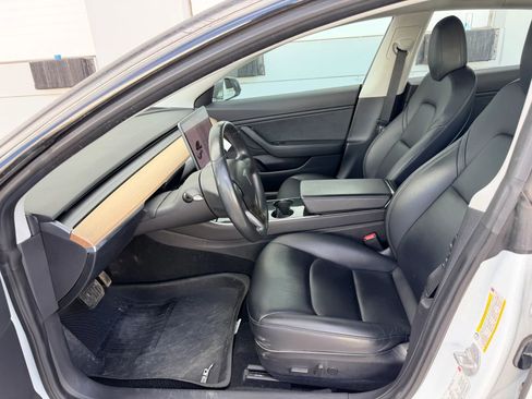 Used 2018 Tesla Model 3 Long Range image 10