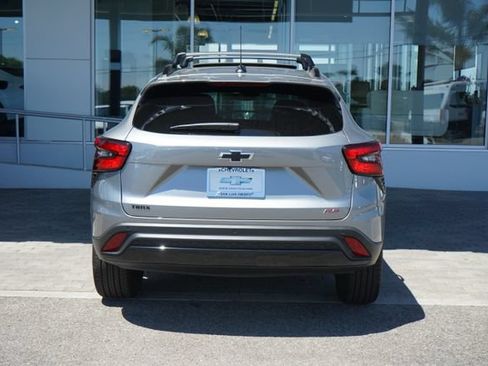 Used 2026 Chevrolet Trax RS w/ Sunroof Package FWD image 6