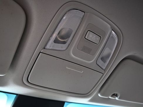 Used 2020 Kia Sportage LX image 19