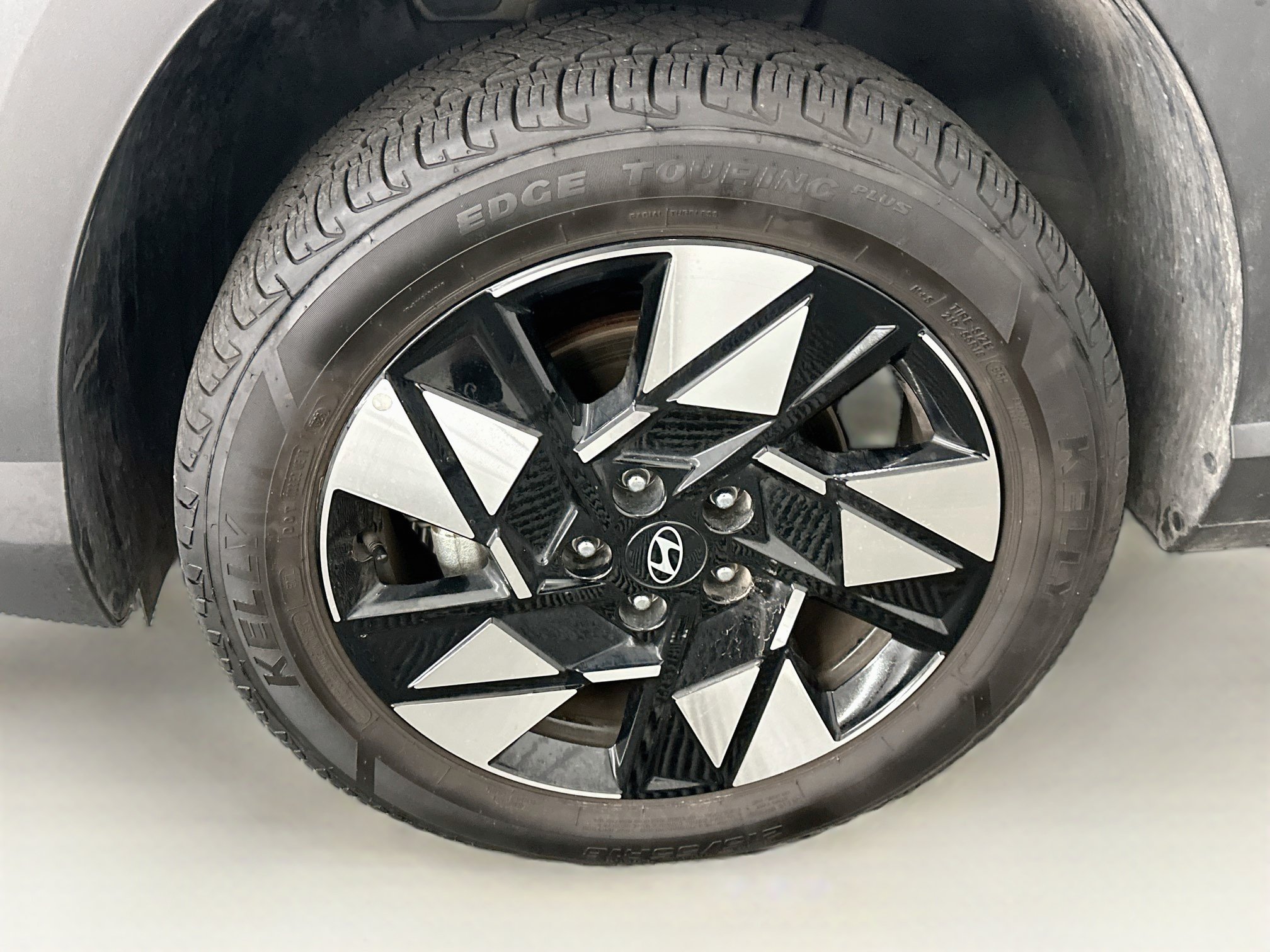 Used 2025 Hyundai Kona SEL AWD/4WD image 11
