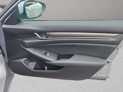 Used 2020 Honda Accord LX image 29