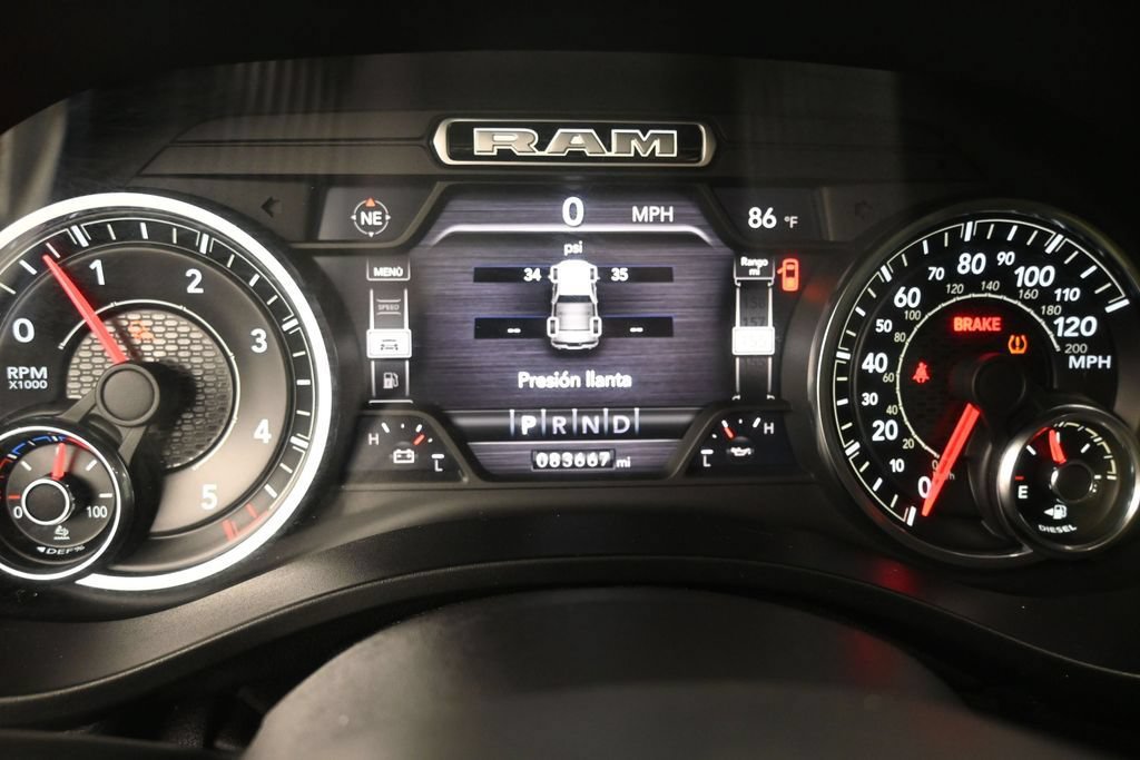 Used 2020 RAM 1500 Laramie RWD image 13