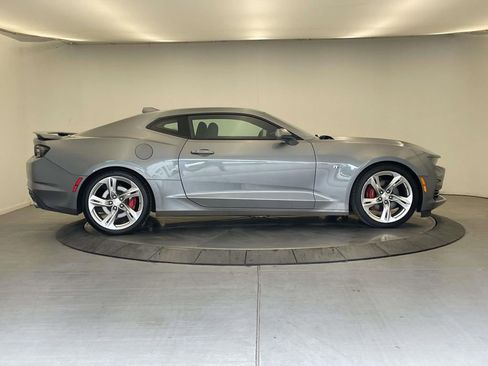 Used 2022 Chevrolet Camaro SS RWD image 6