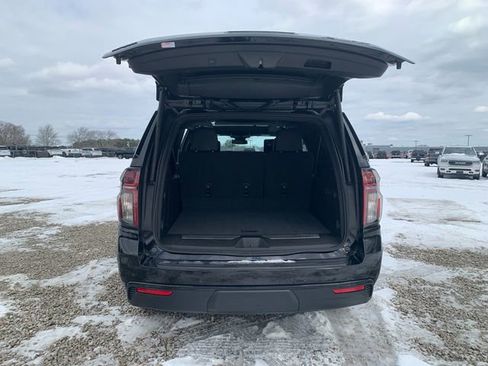 Certified 2023 Chevrolet Suburban RST w/ Luxury Package AWD/4WD image 14