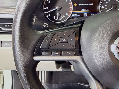 Used 2019 Nissan Altima 2.5 SL FWD image 14