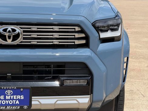 New 2026 Toyota 4Runner Limited AWD/4WD image 4