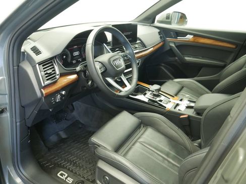 Certified 2023 Audi Q5 2.0T Prestige AWD/4WD image 6