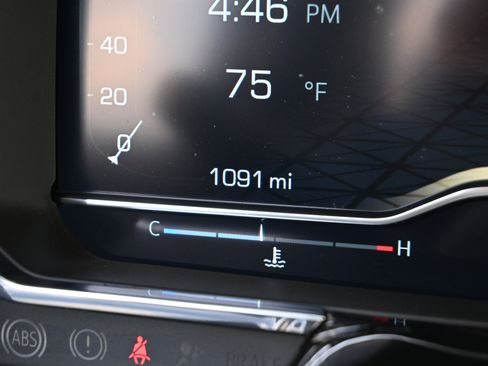 Used 2024 GMC Sierra 1500 Elevation image 25