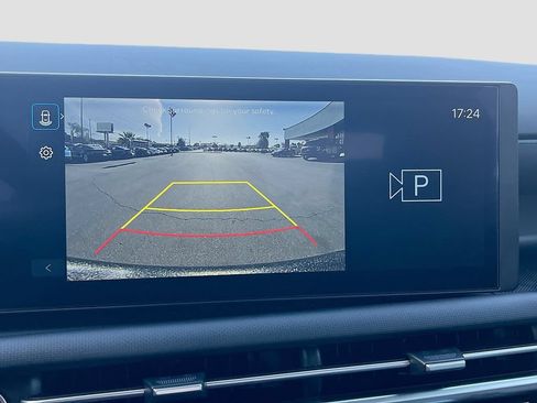 Used 2025 Hyundai Santa Cruz SEL FWD image 13