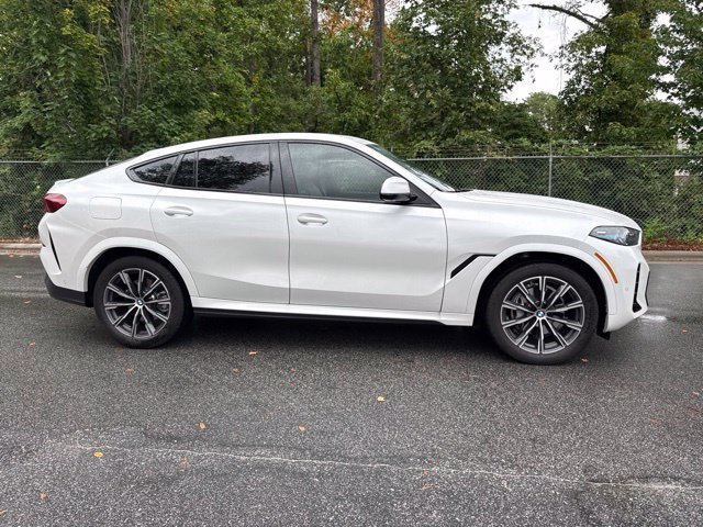 Used 2024 BMW X6 xDrive40i w/ Premium Package AWD/4WD image 12