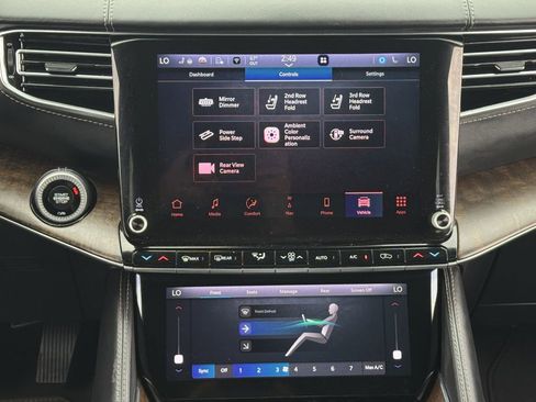 Used 2023 Jeep Grand Wagoneer Series II image 18