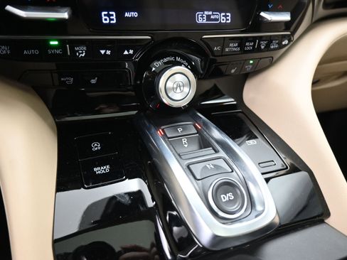 Used 2022 Acura MDX SH-AWD w/ Technology Package image 14