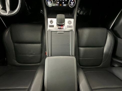 Used 2025 Jaguar F-PACE R-Dynamic S image 14