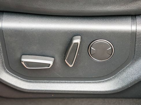 Used 2020 Ford F150 Raptor w/ Equipment Group 802A Luxury image 22