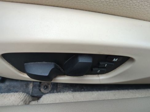 Used 2012 BMW 335i Convertible RWD image 17