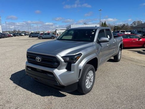 New 2026 Toyota Tacoma SR5 image 3