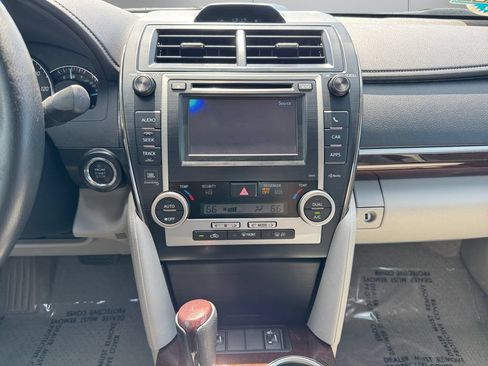 Used 2012 Toyota Camry XLE FWD image 15