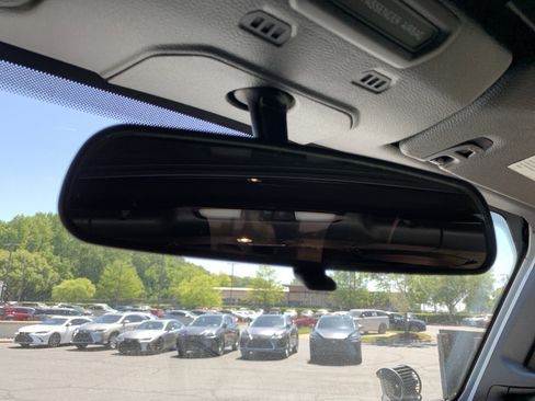 Used 2018 Jeep Wrangler Unlimited Sport AWD/4WD image 17