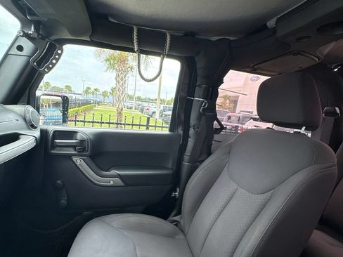 Used 2015 Jeep Wrangler Sport AWD/4WD image 38
