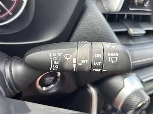 Used 2025 Toyota RAV4 XLE AWD/4WD image 25
