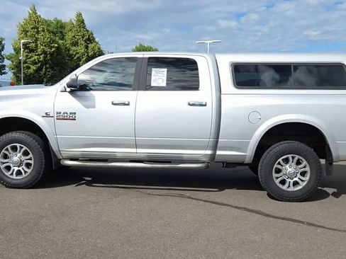 Used 2016 RAM 2500 Laramie AWD/4WD image 5