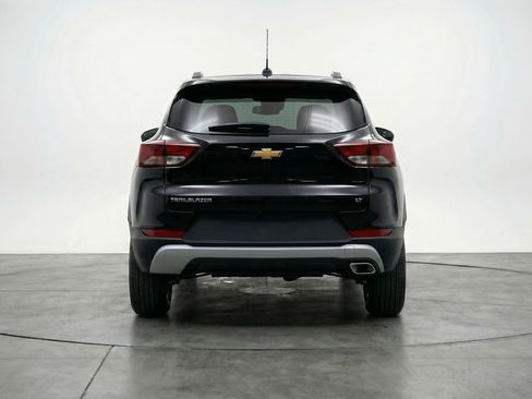 Used 2025 Chevrolet TrailBlazer LT FWD image 7