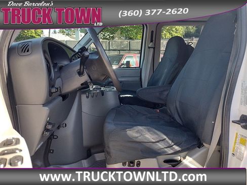 Used 2006 Ford E-350 and Econoline 350 XLT image 13