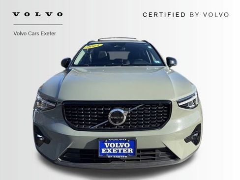 Certified 2024 Volvo XC40 B5 Plus w/ Protection Package Premier image 11