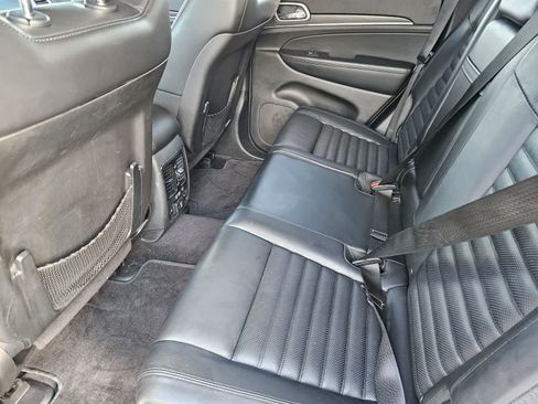 Used 2018 Jeep Grand Cherokee Limited RWD image 28