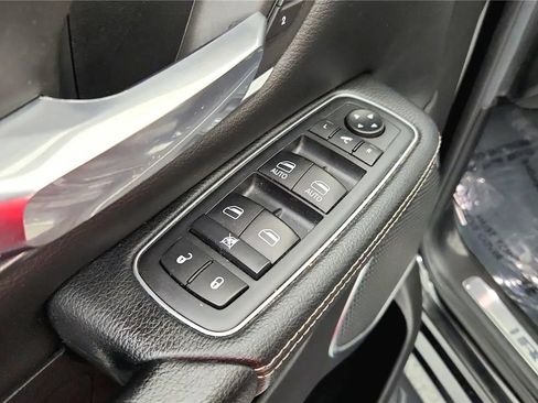 Used 2020 RAM 1500 Laramie AWD/4WD image 29