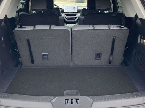 New 2026 Ford Explorer Active w/ Active Comfort Package RWD image 10