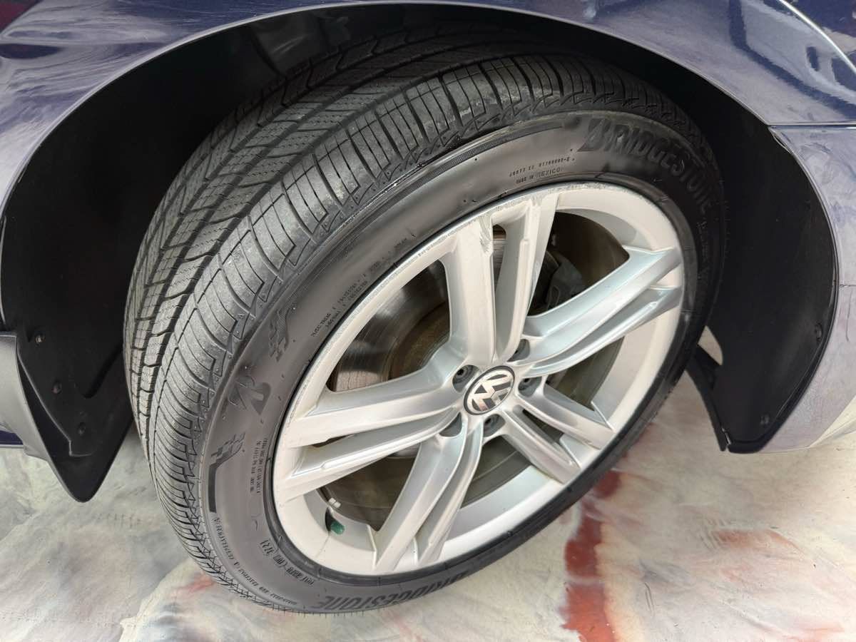 Used 2014 Volkswagen Passat TDI SEL Premium FWD image 34