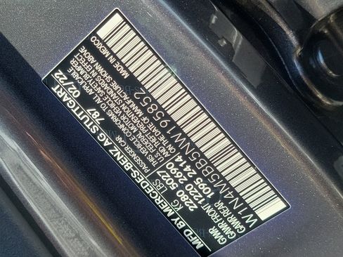 Used 2022 Mercedes-Benz GLB 35 AMG 4MATIC image 30