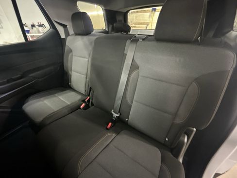 Certified 2021 Chevrolet Traverse LS image 25