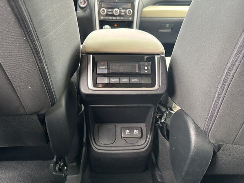 Used 2019 Subaru Ascent Premium AWD/4WD image 22