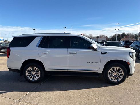 Used 2023 GMC Yukon SLT image 5