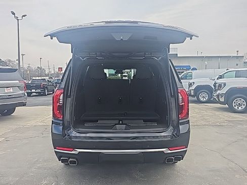 Used 2026 GMC Yukon XL Denali w/ Sun & Power Step Package image 6