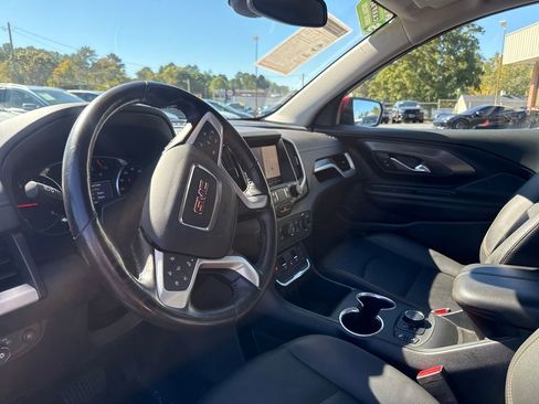 Used 2020 GMC Terrain SLT w/ Preferred Package image 13