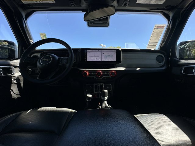 Used 2024 Jeep Wrangler Unlimited Sport AWD/4WD image 30