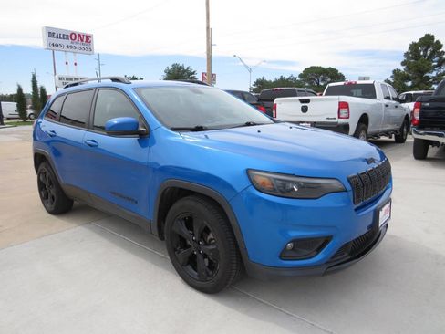Used 2020 Jeep Cherokee Latitude Plus FWD image 1